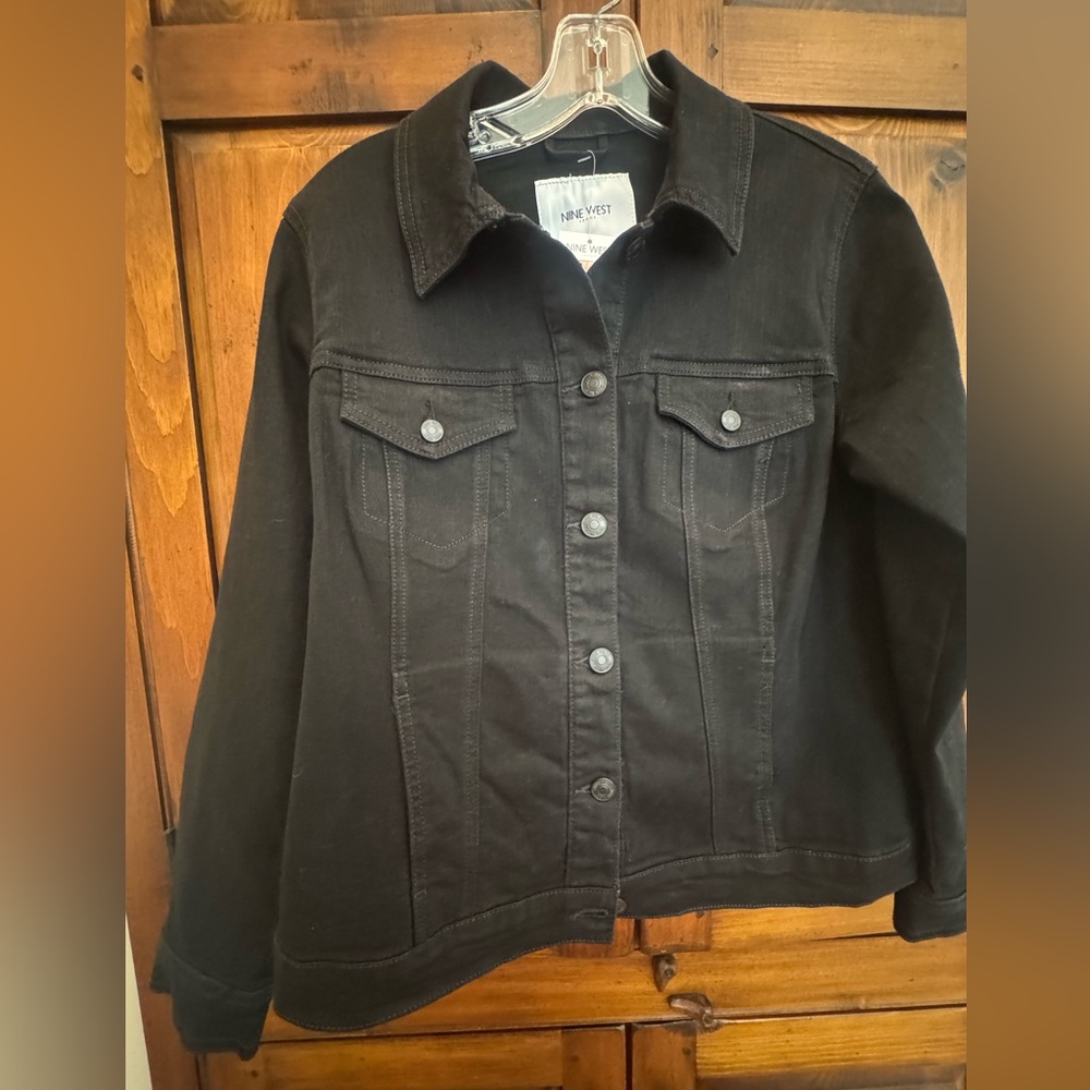 Nine West Women's Black Denim Jacket Size Small. NWT
